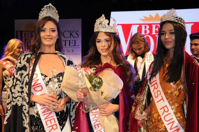 Best Model of The World birincisi Aslıhan Karalar 