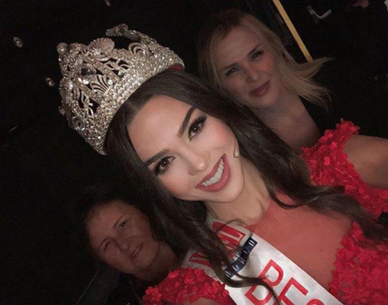 Best Model of The World birincisi Aslıhan Karalar 