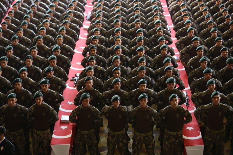 Balıkesir'de özel harekat polisleri yemin etti