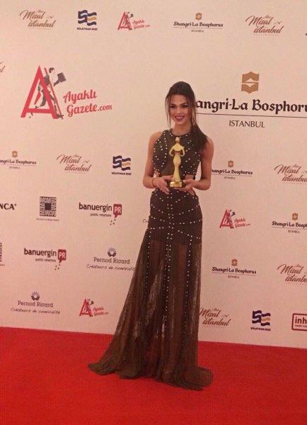 Best Model of The World birincisi Aslıhan Karalar 