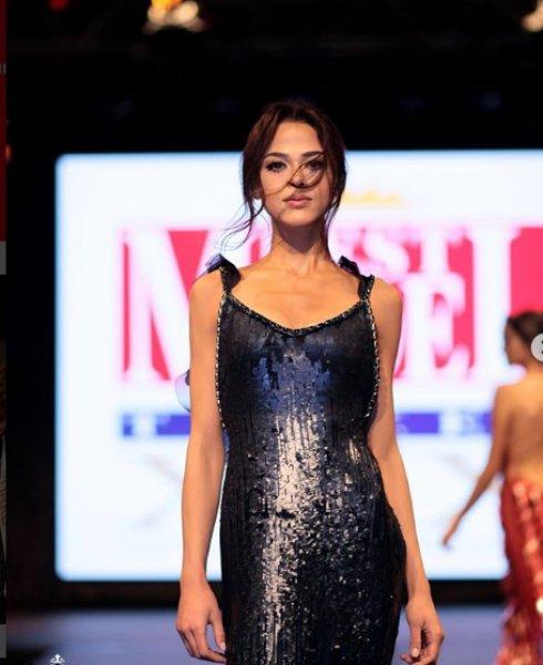 Best Model of The World birincisi Aslıhan Karalar 