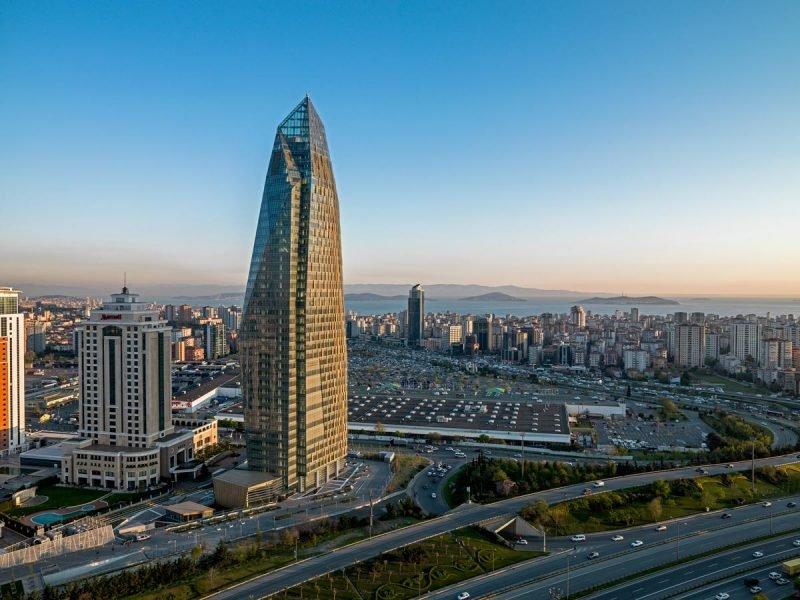 Boğazın incisi İstanbul, gökdelenlere teslim oldu