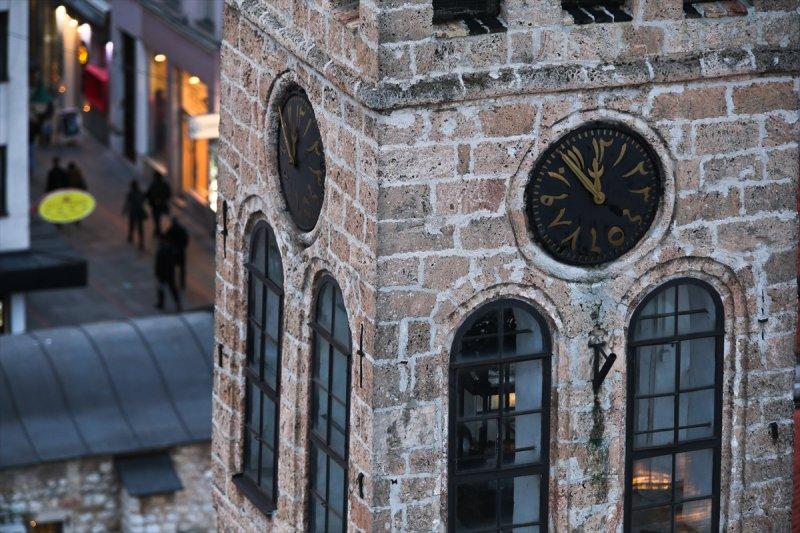 Saraybosna'daki Kadim Saat Kulesinin Yarım Asırlık Muvakkiti