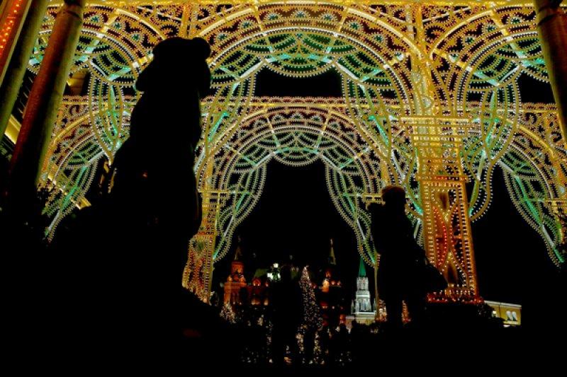 Moskova sokakları ışıl ışıl