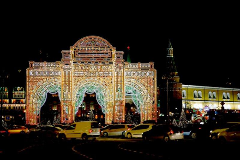 Moskova sokakları ışıl ışıl