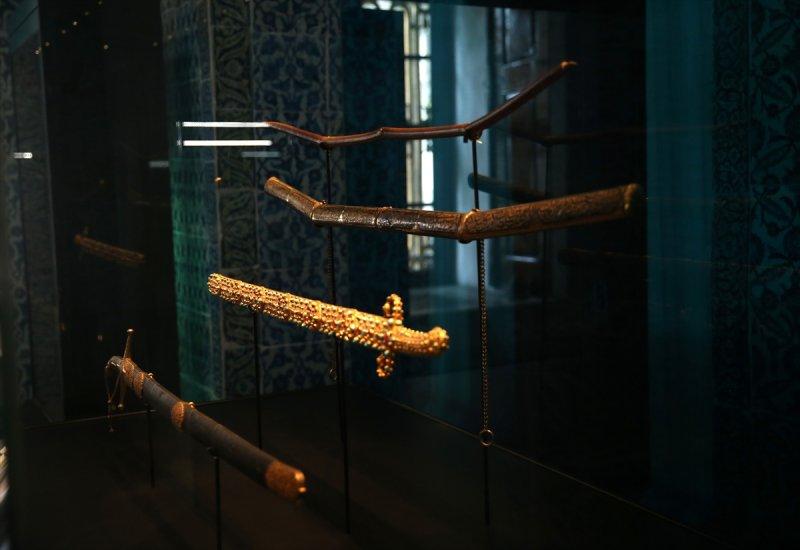 Topkapı Sarayı'nda sergilenen kutsal emanetler