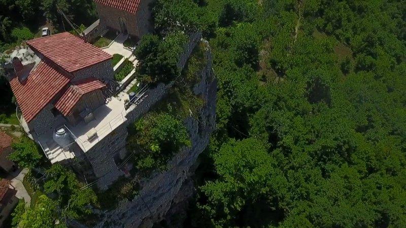 Dünyanın ne ilginç yeri: Katskhi Dikiti