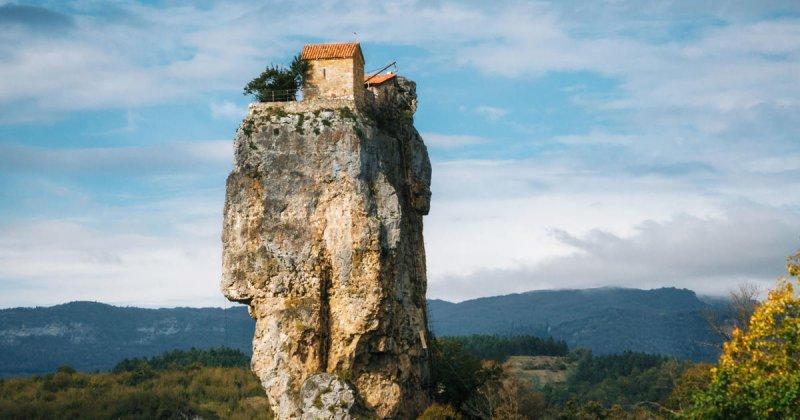 Dünyanın ne ilginç yeri: Katskhi Dikiti