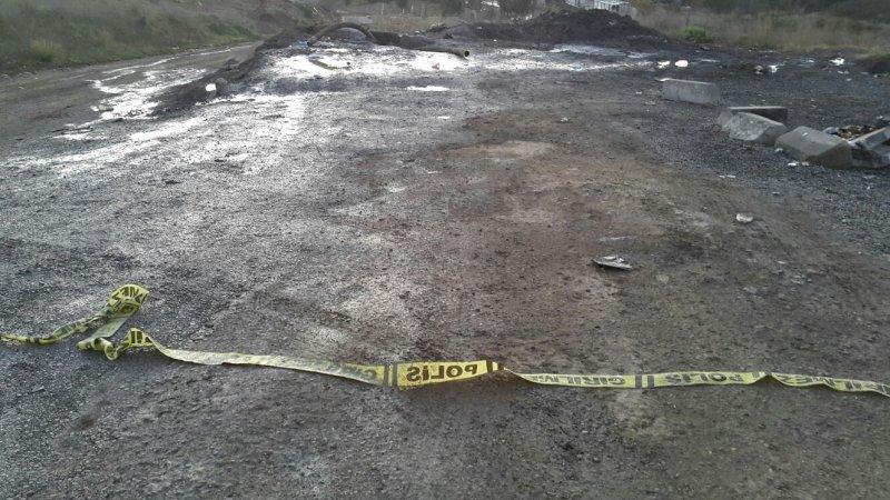 Tuzla'da kaçak kimyasal madde dökülen alan görüntülendi