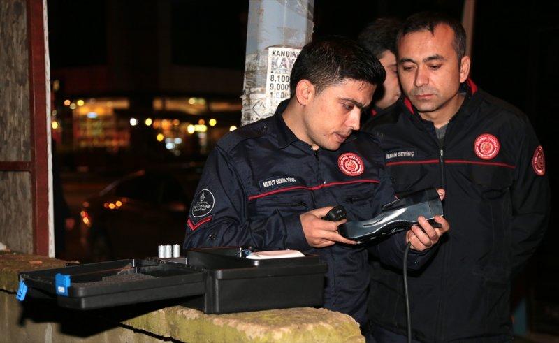 Tuzla'da kaçak kimyasal madde dökülen alan görüntülendi