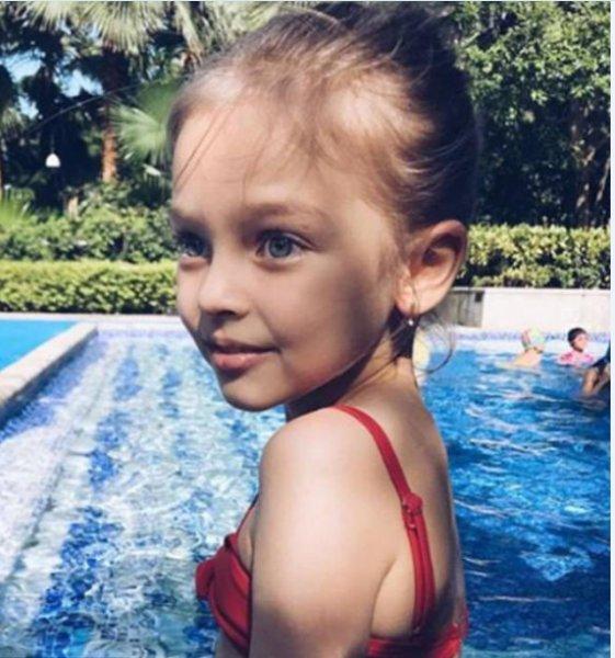 Dünyanın en güzel ikizleri: Leah Rose ve Ava Marie 