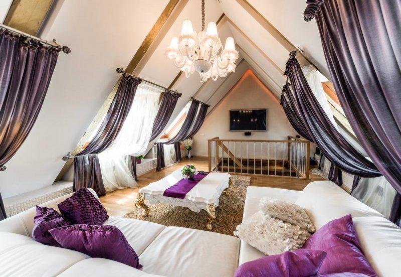 Eğimli pencereler için tasarlanmış perde modelleri 