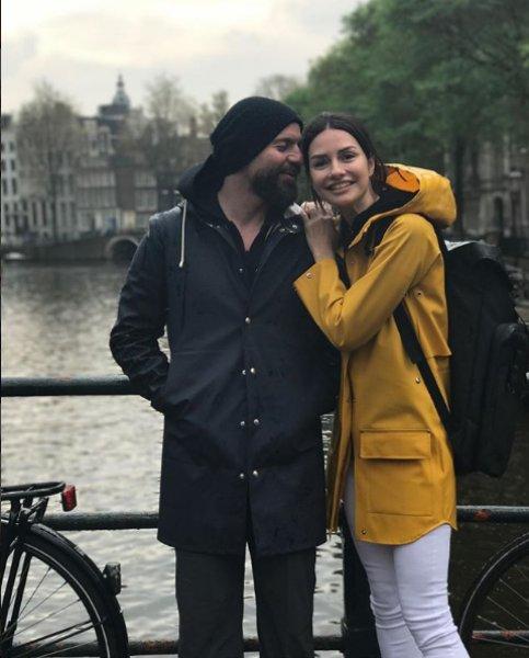 Yasemin Özilhan çocukluk fotoğrafını paylaştı 