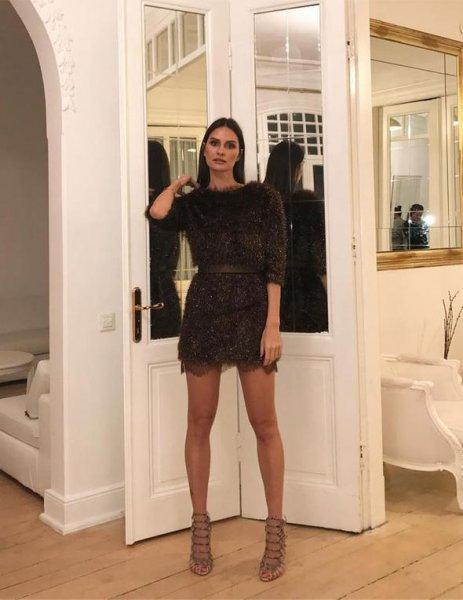 Yasemin Özilhan çocukluk fotoğrafını paylaştı 