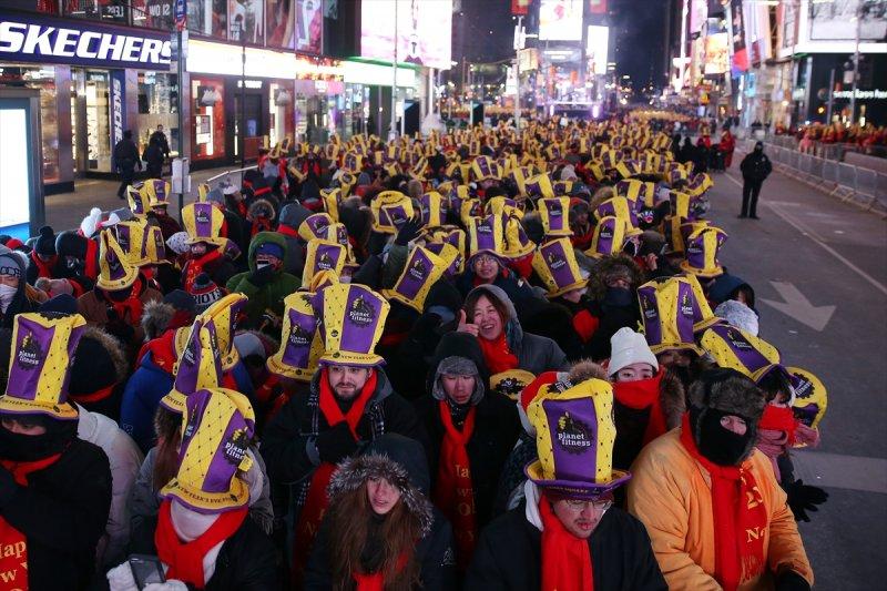New Yorklular yeni yıla girdi