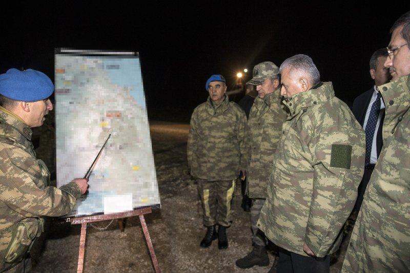 Başbakan Yıldırım komandoların eğitimini izledi