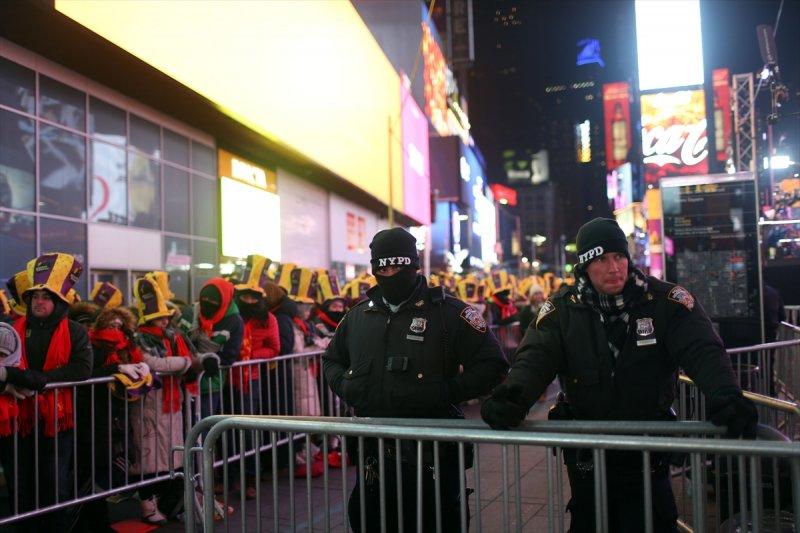 New Yorklular yeni yıla girdi