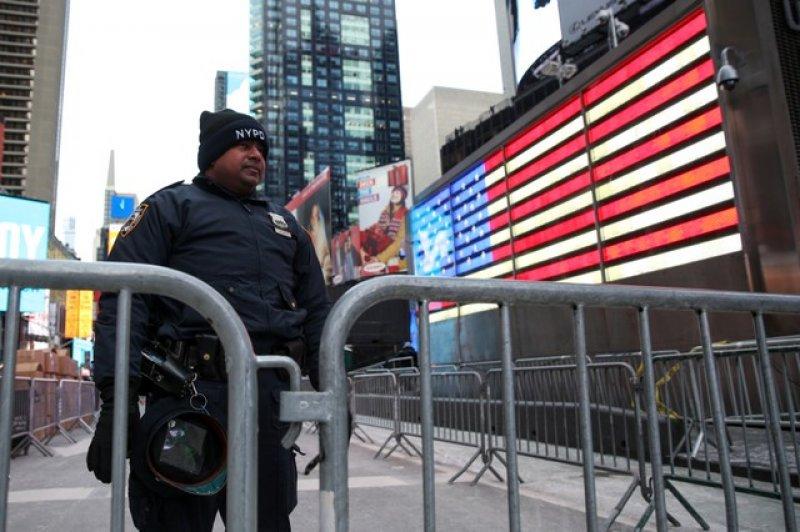 New Yorklular yeni yıla girdi