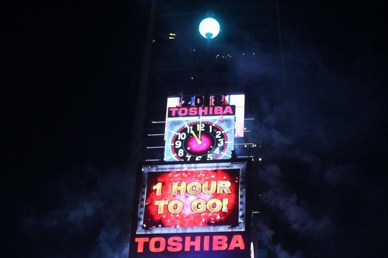 New Yorklular yeni yıla girdi