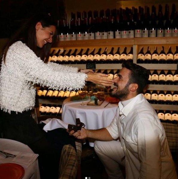 Oya Aydoğan’ın oğlu Gurur Aydoğan nişanlandı 