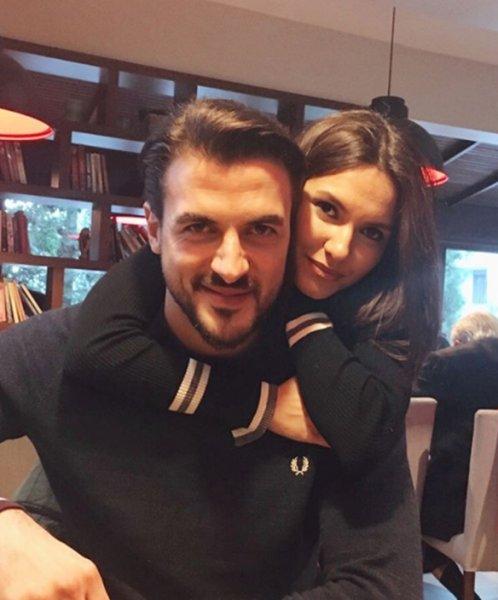 Oya Aydoğan’ın oğlu Gurur Aydoğan nişanlandı 