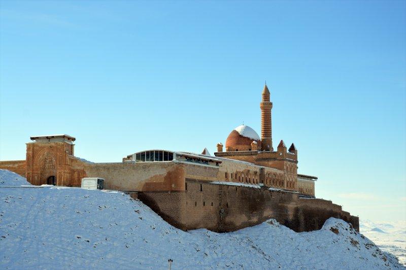 İshak Paşa Sarayı'ndan kartpostallık görüntüler