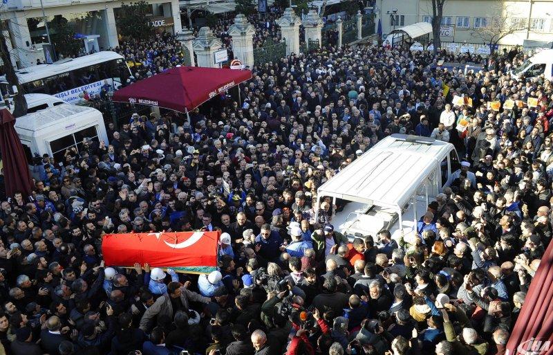 Münir Özkul son yolculuğuna uğurlandı