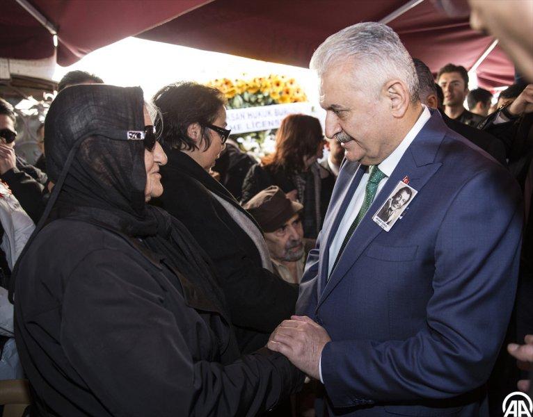 Münir Özkul son yolculuğuna uğurlandı