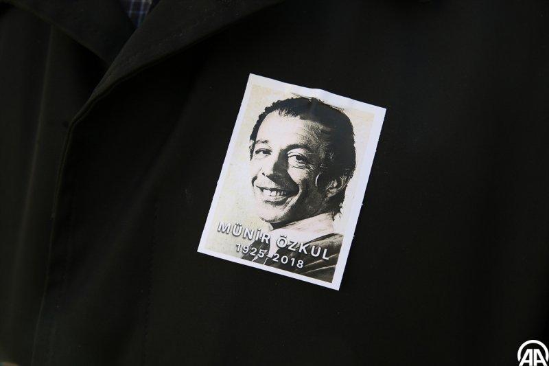 Münir Özkul son yolculuğuna uğurlandı