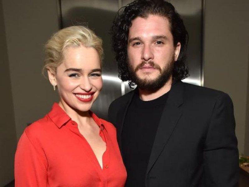 Brad Pitt Game of Thrones'un yıldızıyla diziyi izlemek istedi