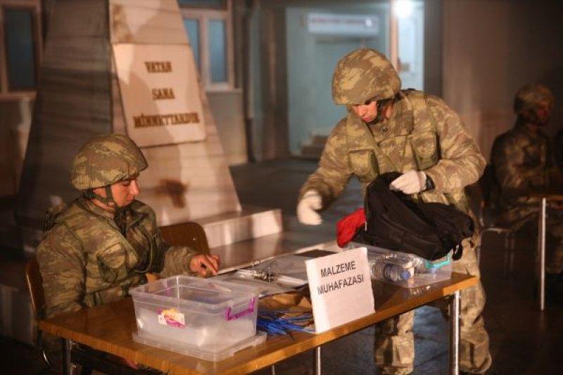 Hudut Kartalları sınırda kuş uçurmuyor