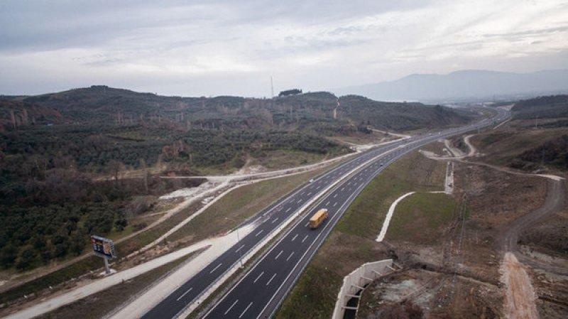 İstanbul- İzmir arası 3,5 saate iniyor