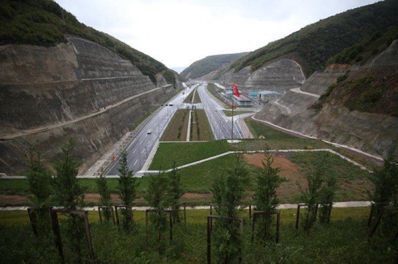 İstanbul- İzmir arası 3,5 saate iniyor