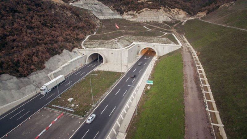 İstanbul- İzmir arası 3,5 saate iniyor