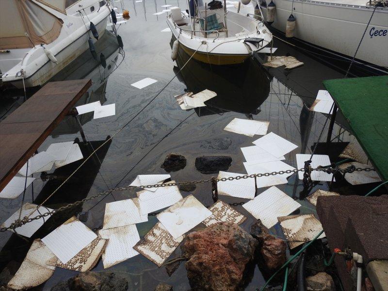 İzmir'de fuel-oil sızıntısı