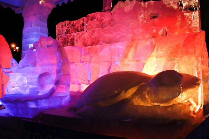 Moskova'da buzdan heykeller festivali 