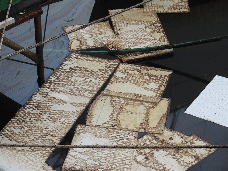 İzmir'de fuel-oil sızıntısı