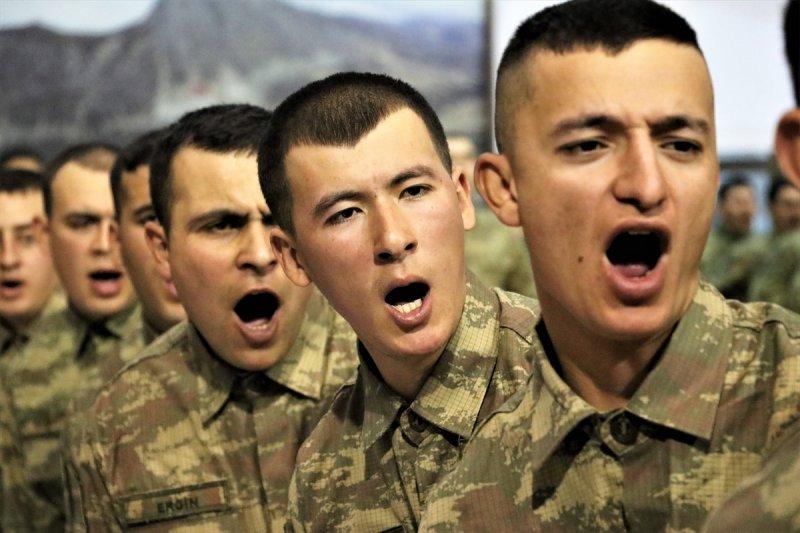 Eğridir'de 154 uzman erbaş daha mavi bere taktı 