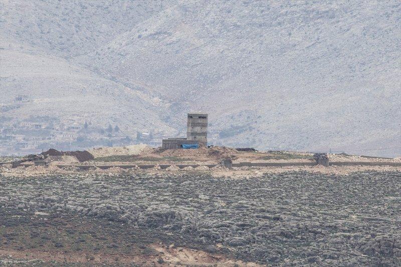 Afrin hattındaki muhaliflerin elleri tetikte