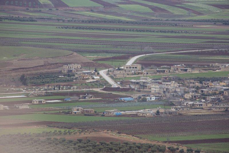 Afrin hattındaki muhaliflerin elleri tetikte