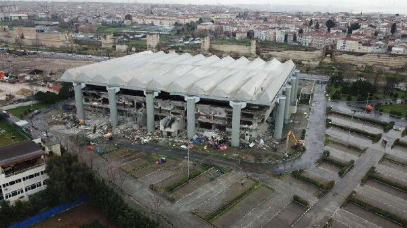 Abdi İpekçi Spor Salonu'nun yıkımı başladı