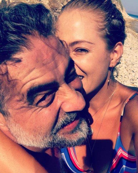 Oyuncu Doğa Rutkay anne oluyor 