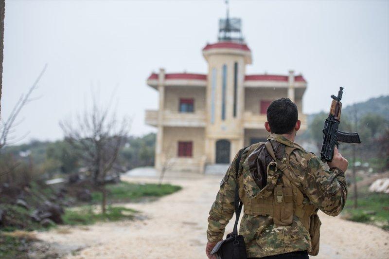 Afrin'in köyünde sevinç gözyaşları