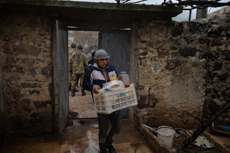 Afrin'in köyünde sevinç gözyaşları