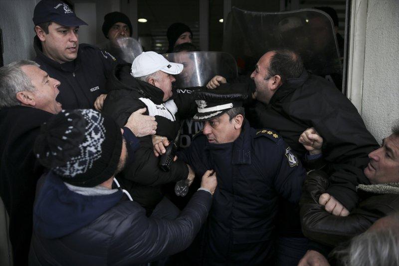 Yunanistan'da doktor ve sağlık çalışanları grevde - Resim 2