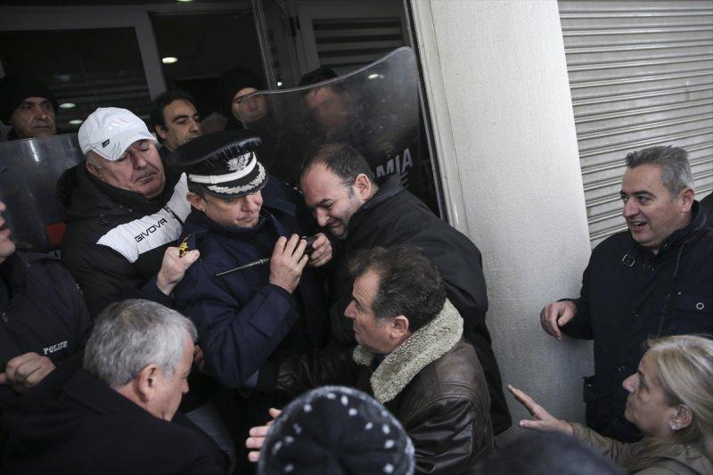 Yunanistan'da doktor ve sağlık çalışanları grevde - Resim 4