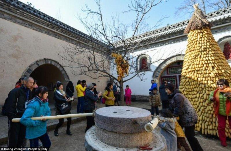 Çin'de 4 bin yıldır yer altında yaşayan topluluk