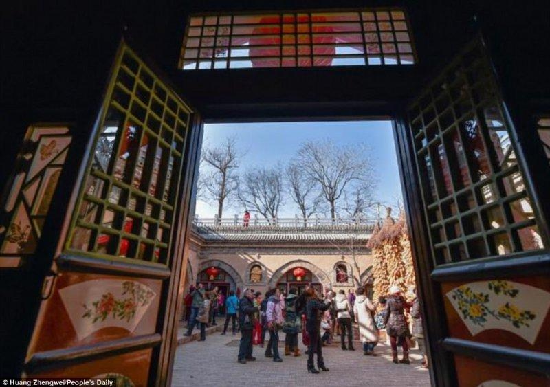 Çin'de 4 bin yıldır yer altında yaşayan topluluk