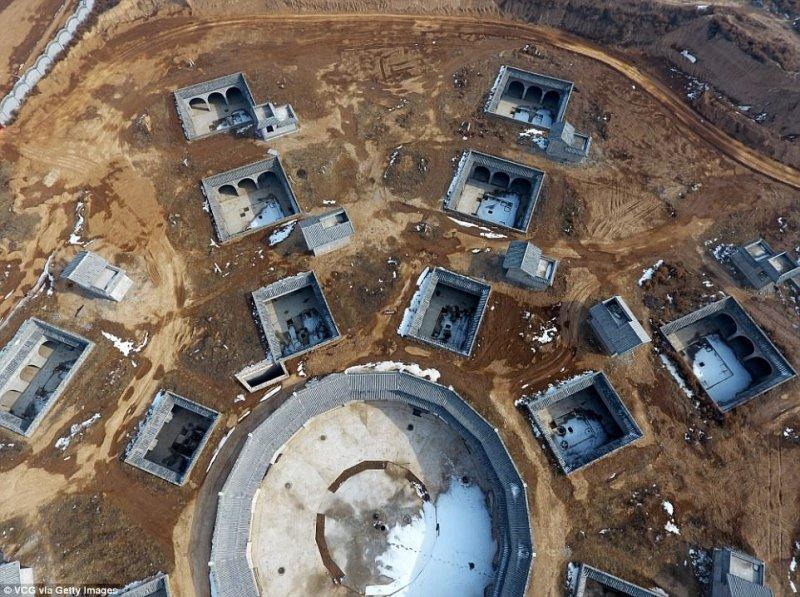 Çin'de 4 bin yıldır yer altında yaşayan topluluk