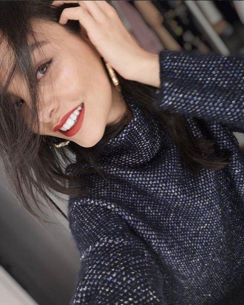 Hazal Filiz Küçükköse'nin Instagram pozu 